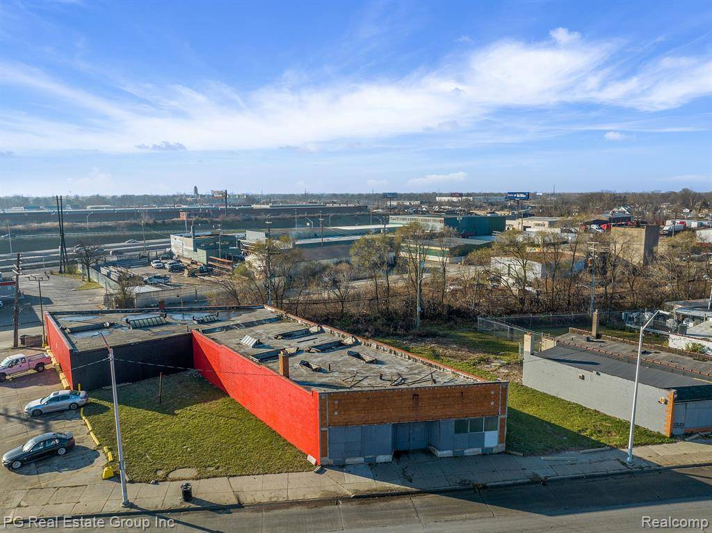 Detroit, MI 48227,13633 GRAND RIVER Avenue