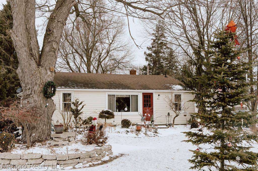 Imlay City, MI 48444,315 Engle  Street
