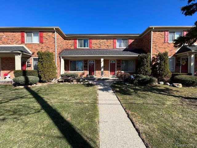 Mt. Clemens, MI 48043,141 FLORAL Avenue L