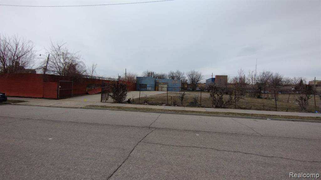 Detroit, MI 48201,666 PETERBORO Street