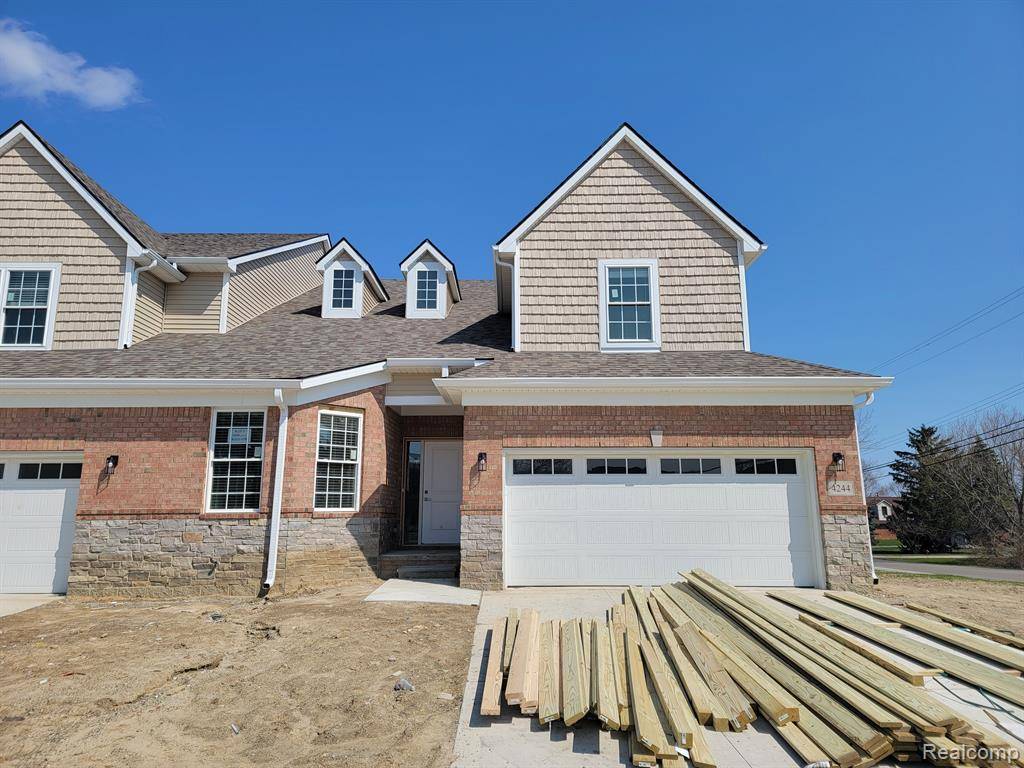 Troy, MI 48085,4244 NAVIN FIELD Lane 5 18