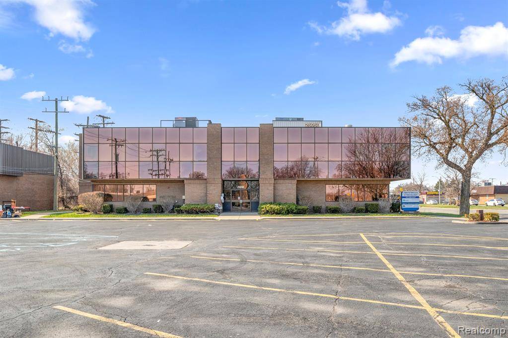 Lincoln Park, MI 48146,25050 W OUTER Drive 201 B