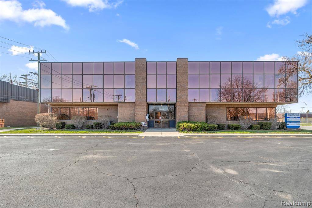 Lincoln Park, MI 48146,25050 W OUTER Drive 201 B