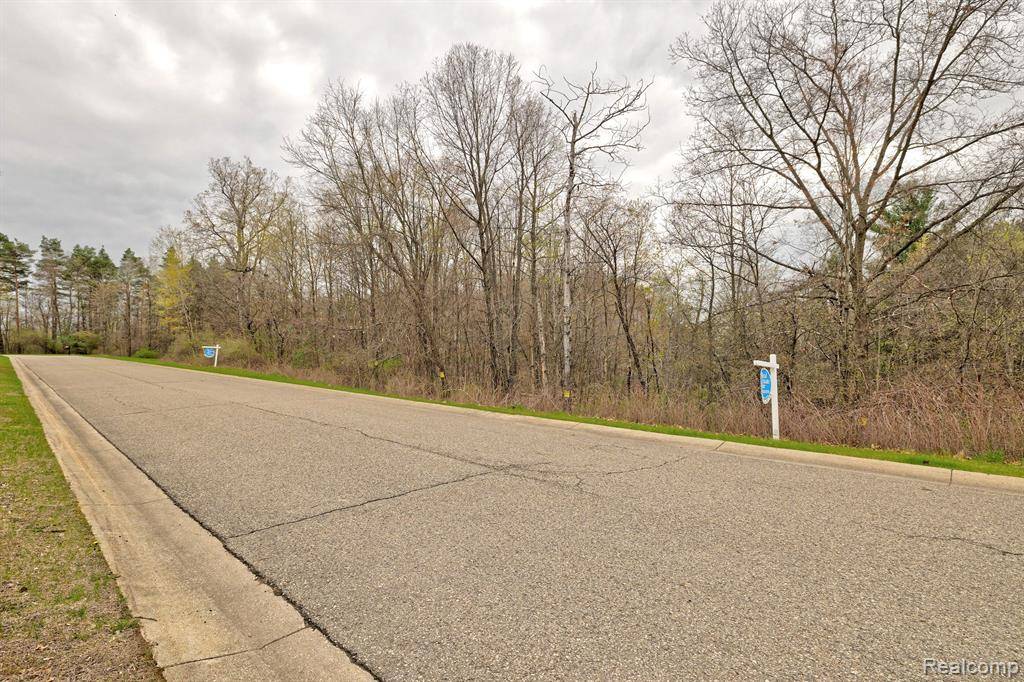 Groveland Twp, MI 48462,207 ASTOR KNOLLS Drive