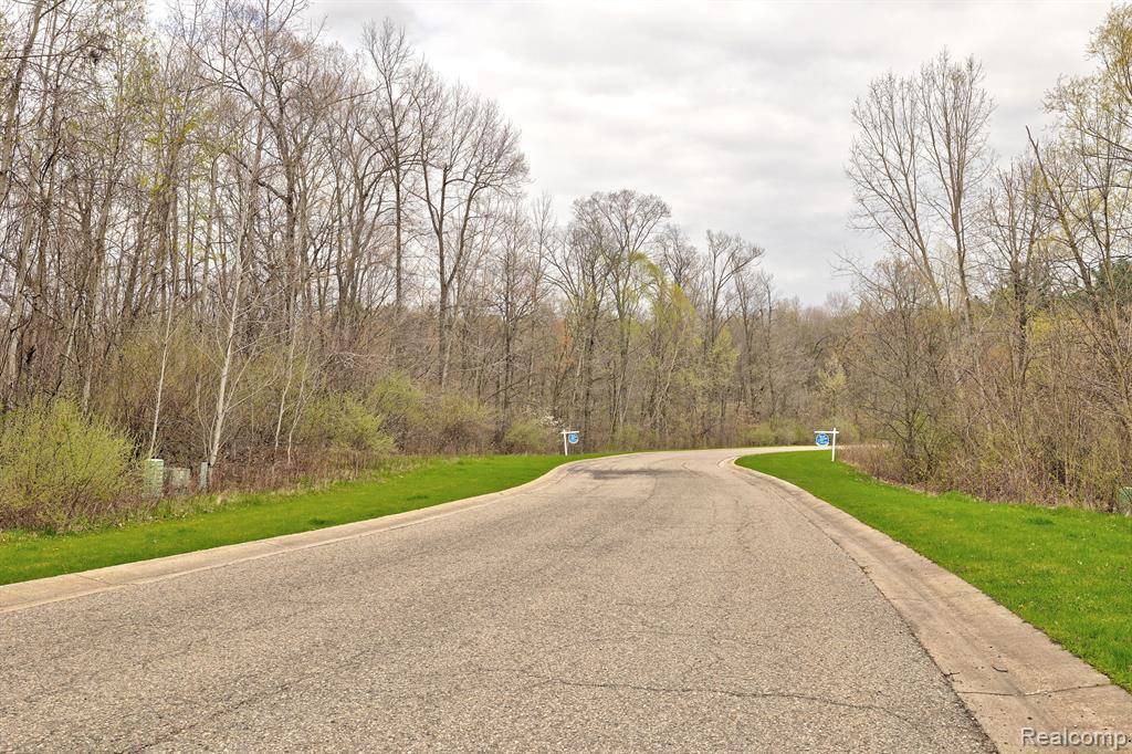 Groveland Twp, MI 48462,502 BLUEBIRD Trail