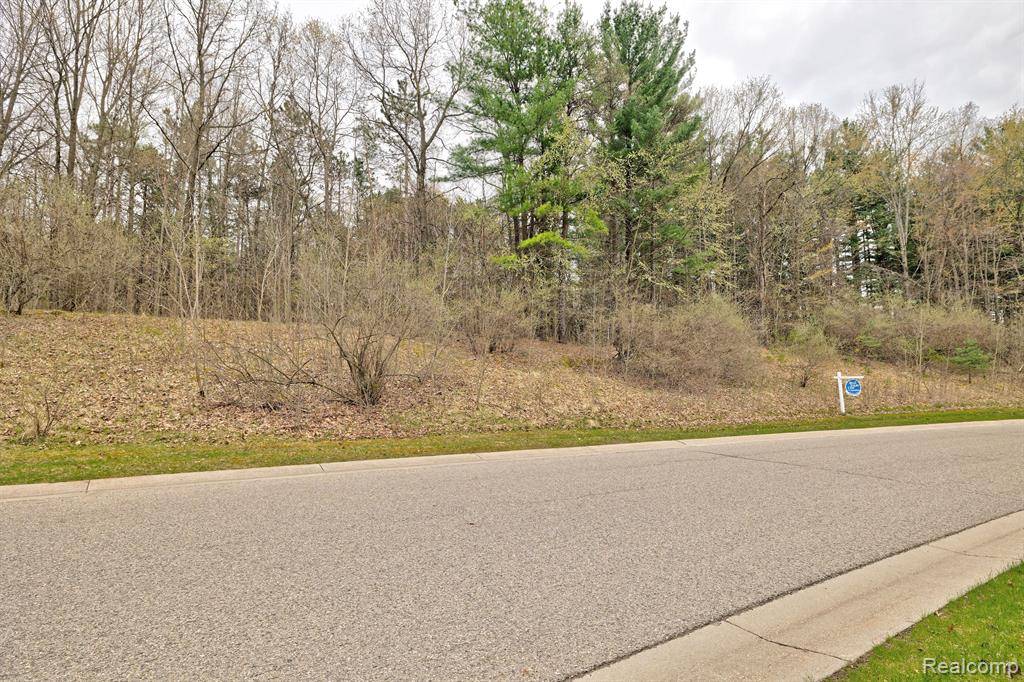 Groveland Twp, MI 48462,313 Dogwood Lane