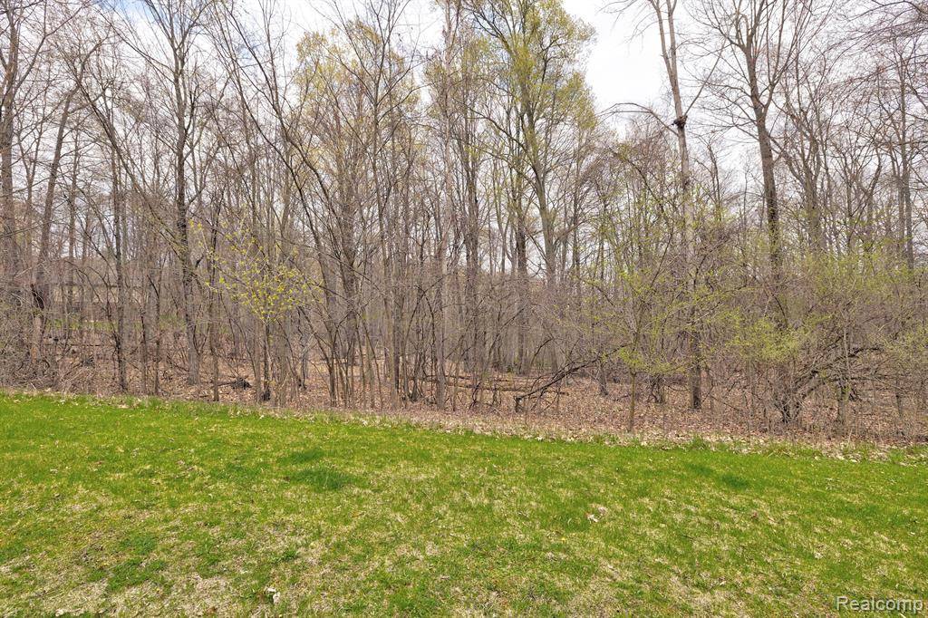 Groveland Twp, MI 48462,505 BLUEBIRD Trail