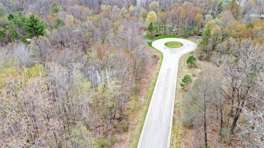 Groveland Twp, MI 48462,204 ASTOR KNOLLS Drive