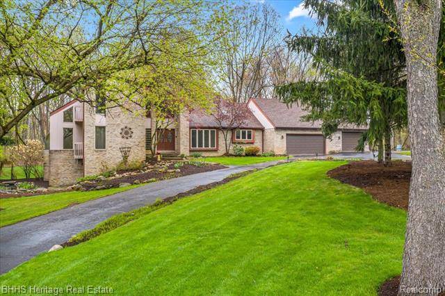 Milford Twp, MI 48380,2862 FOXFIRE Drive