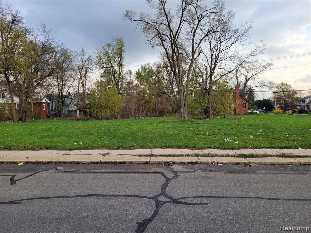 Detroit, MI 48227,15335 SCHOOLCRAFT Street