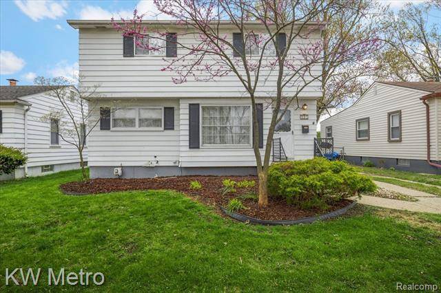 Clawson, MI 48017,415 CHARLEVOIX Street