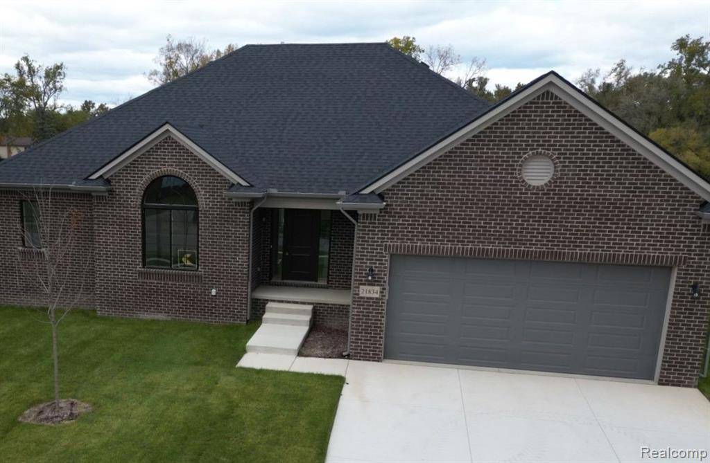 Southfield, MI 48075,21834 DUNS SCOTUS Street #6