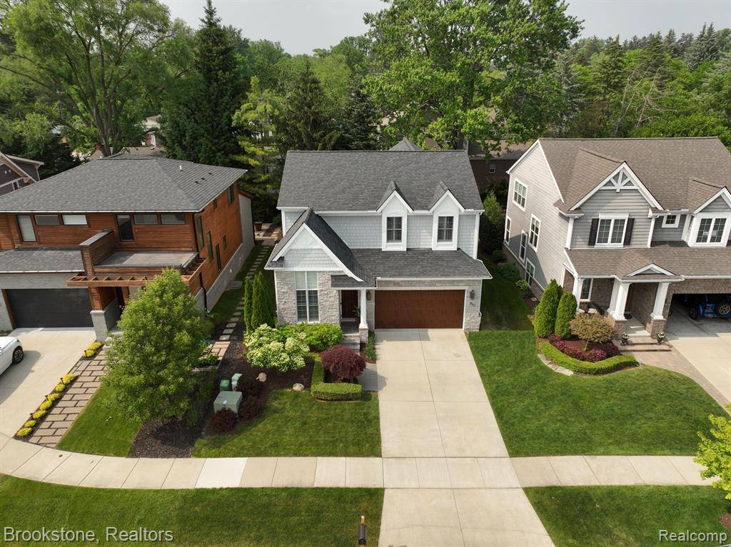 Rochester, MI 48307,830 CUMBERLAND RDG