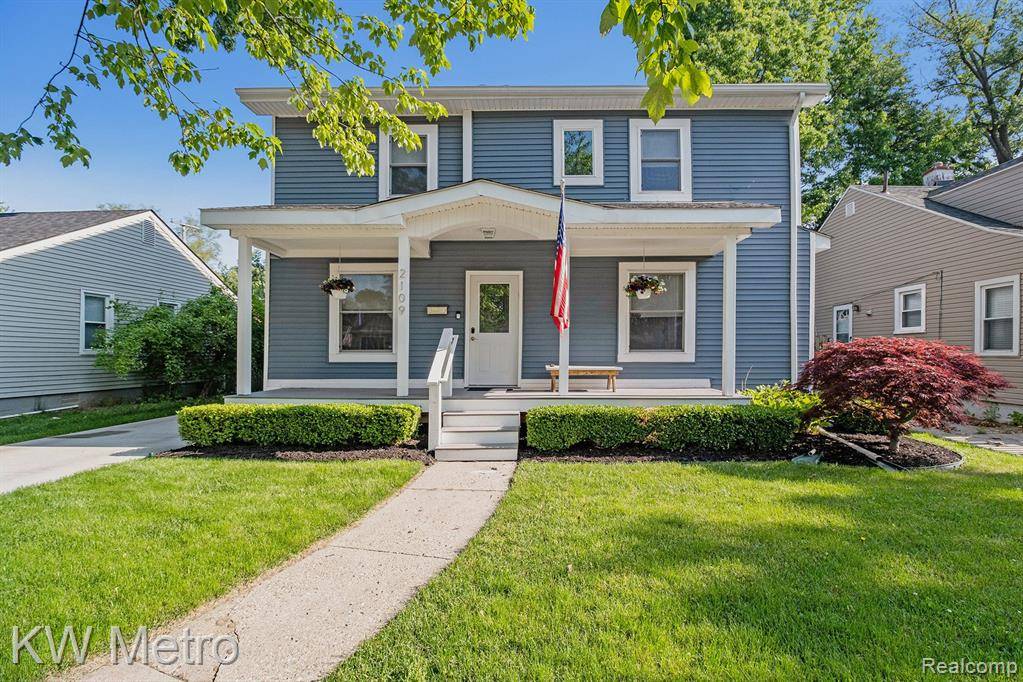 Royal Oak, MI 48067,2109 Barrett Avenue