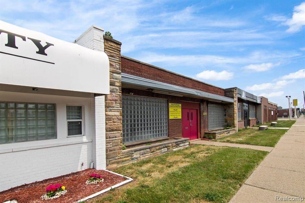 Detroit, MI 48219,19042 W MCNICHOLS Road