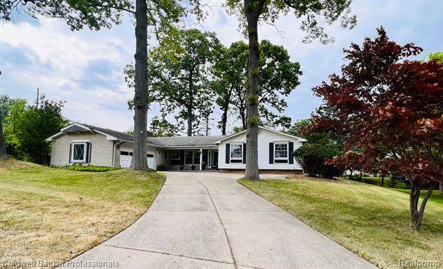 Rochester Hills, MI 48309,1984 AVONCREST Drive