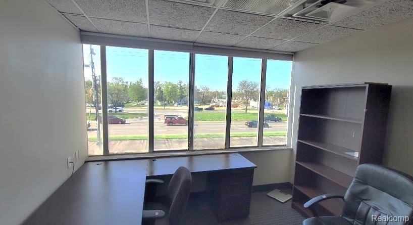 Southfield, MI 48075,18000 W 8 MILE Road 200
