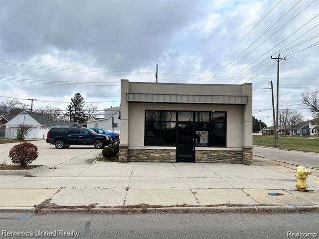 Wyandotte, MI 48192,936 FORD Avenue