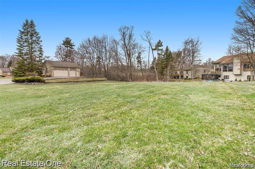 Lake Orion Vlg, MI 48360,0 Voorheis Lake Ct, lot  121