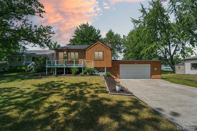 Hamburg Twp, MI 48169,5043 BOYD Drive