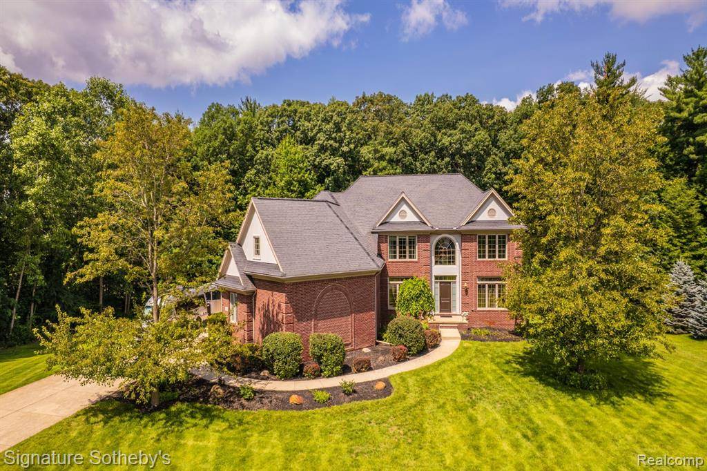 Orion Twp, MI 48362,796 PINERY Boulevard