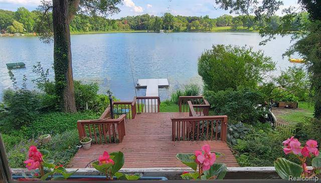 Hamburg Twp, MI 48169,3750 LANCASTER Drive