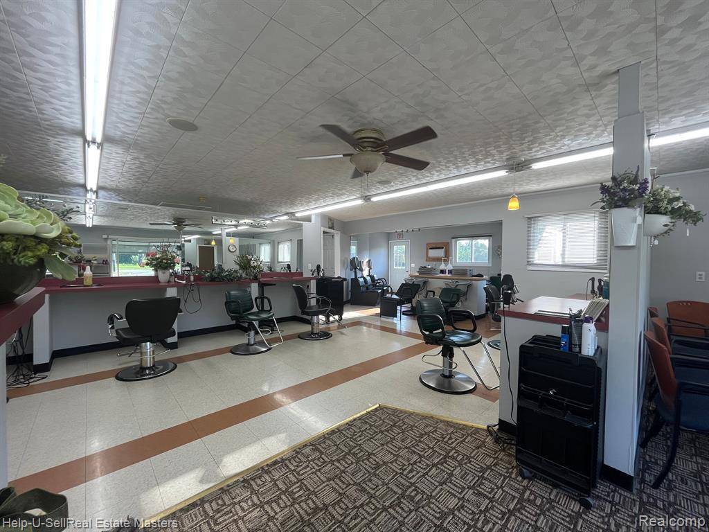 Port Huron Twp, MI 48060,4490 LAPEER Road