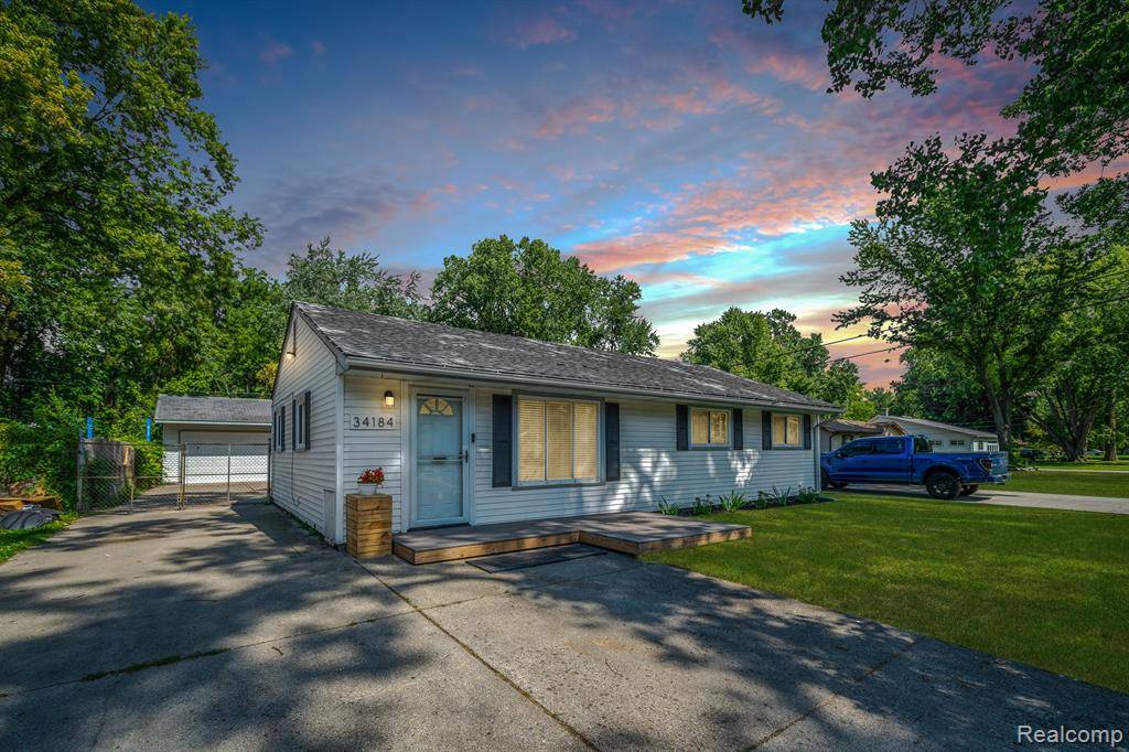 Livonia, MI 48150,34184 Richland Street