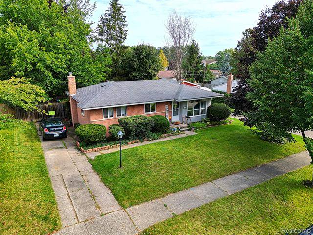 Milford Vlg, MI 48381,738 PANORAMA Drive