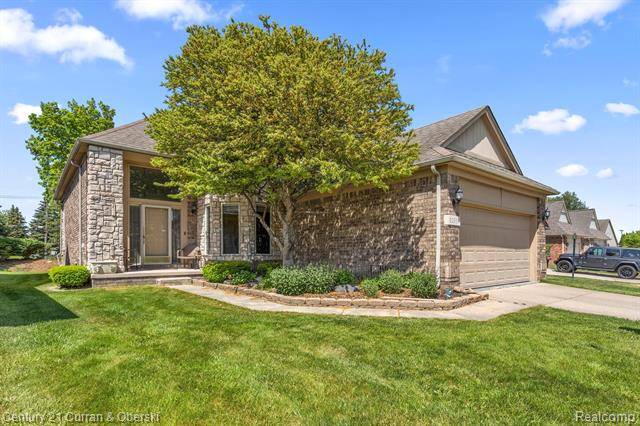 Macomb Twp, MI 48042,52889 PAINT CREEK Drive