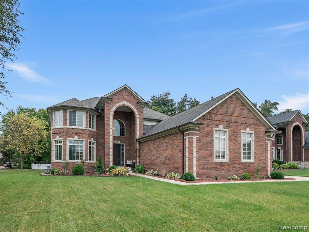 Shelby Twp, MI 48317,48773 JAMIE Circle
