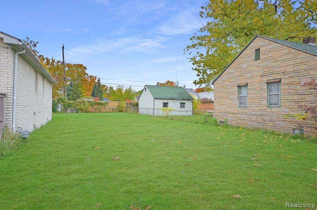 Hazel Park, MI 48030,000 W Muir Avenue