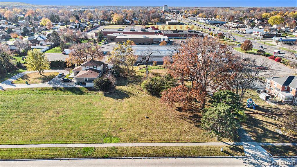 Southgate, MI 48195,16133 EUREKA Road