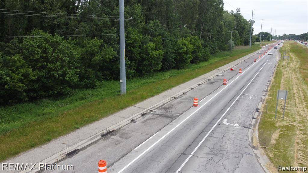 Hartland Twp, MI 48353,12071 HIGHLAND ROAD