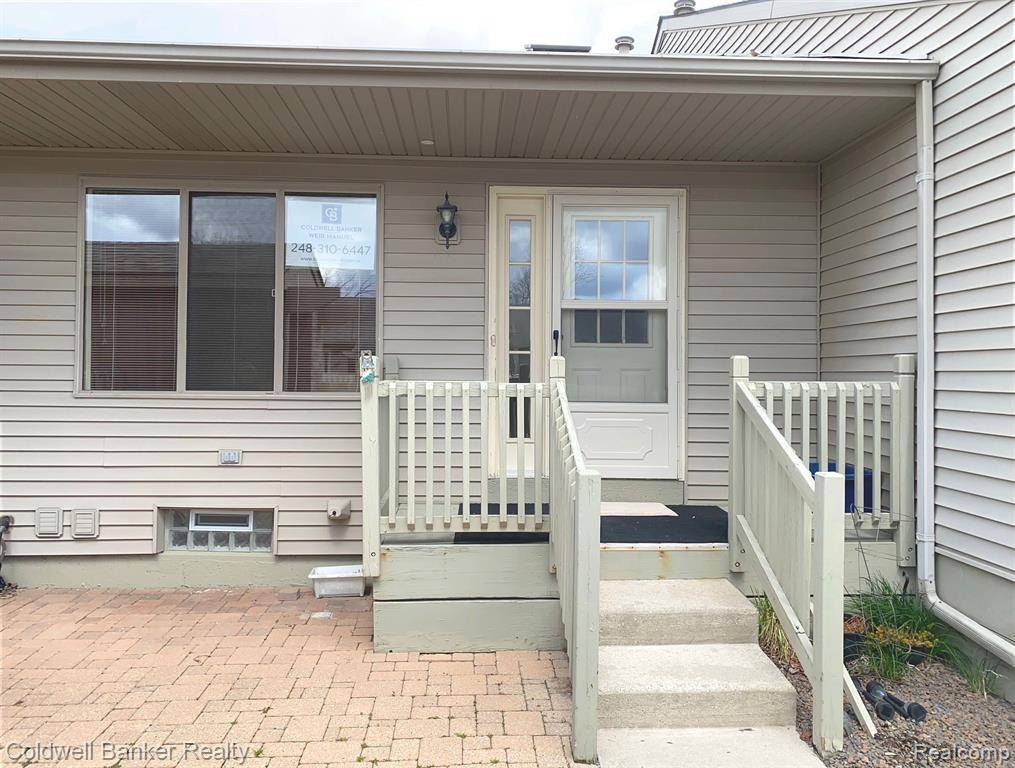 South Lyon, MI 48178,62351 Arlington Circle 111 2