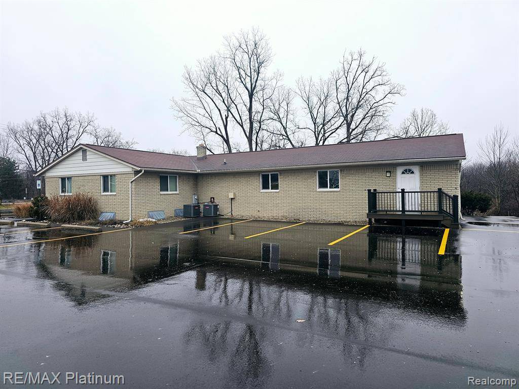 Genoa Twp, MI 48843,2900 E GRAND RIVER Avenue