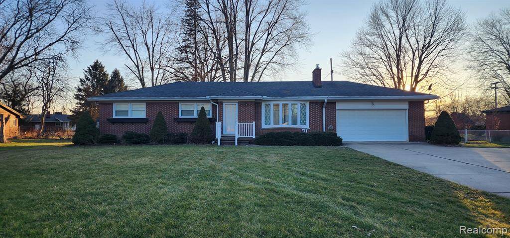Huron Twp, MI 48134,27605 W HURON RIVER Drive