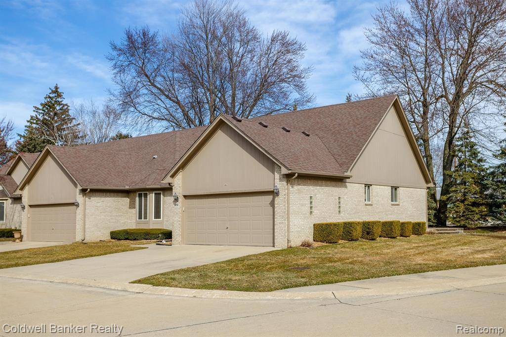Clinton Twp, MI 48035,15765 CORSO Drive