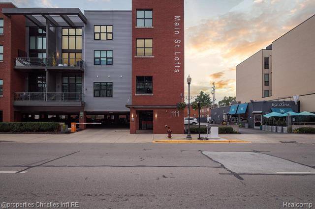 Royal Oak, MI 48067,111 N MAIN Street 310