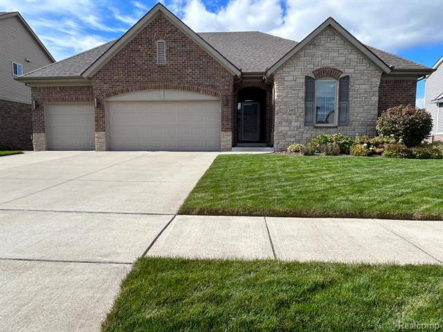 Macomb Twp, MI 48042,49425 APPALOOSA Drive