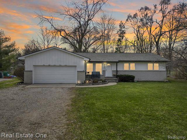 Rochester Hills, MI 48307,48737 DEQUINDRE Road