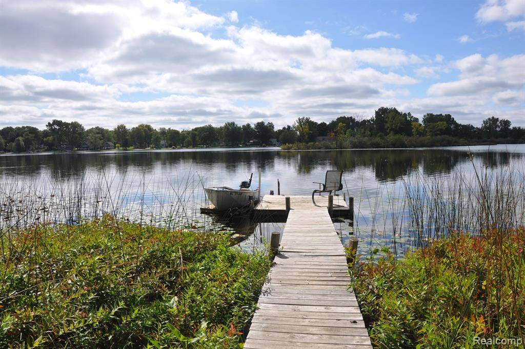 Hamburg Twp, MI 48169,5050 Island Shore Drive