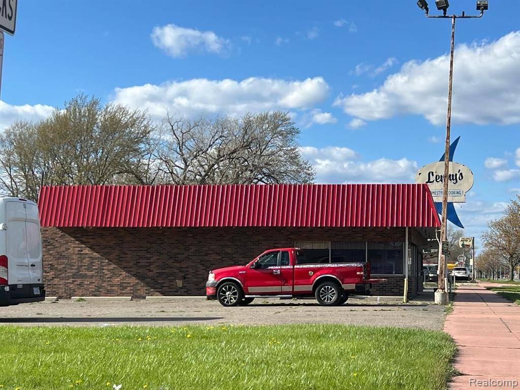 Dearborn Heights, MI 48125,5152 S BEECH DALY Street
