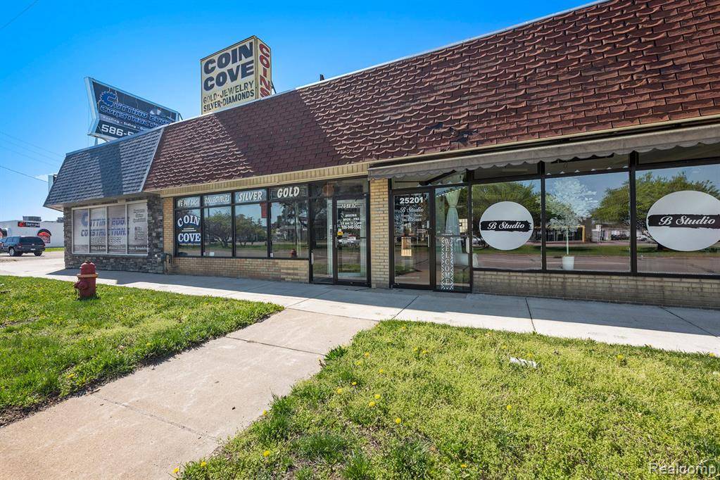 Roseville, MI 48066,25197 GRATIOT Avenue