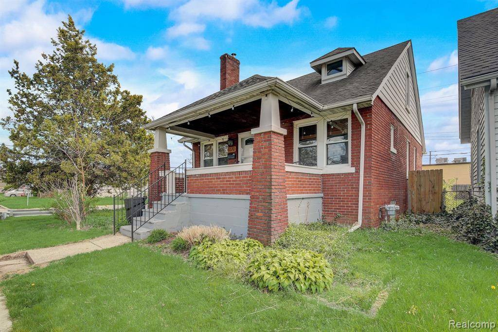 Ferndale, MI 48220,1070 E TROY Street