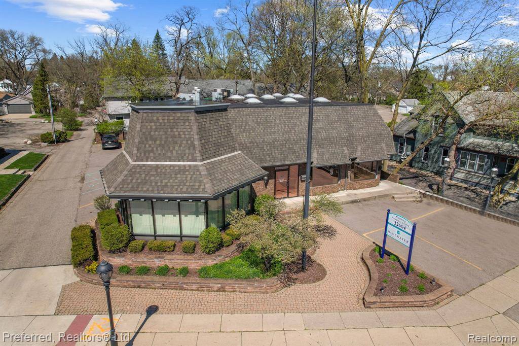 Farmington, MI 48335,33604 GRAND RIVER Avenue
