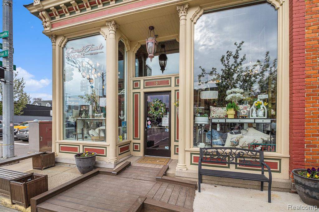 South Lyon, MI 48178,101 N LAFAYETTE Street