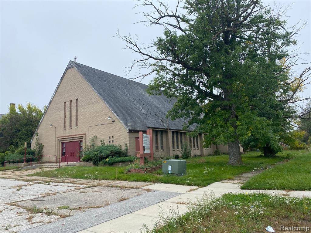Saginaw, MI 48601,1421 VETERANS MEMORIAL Parkway