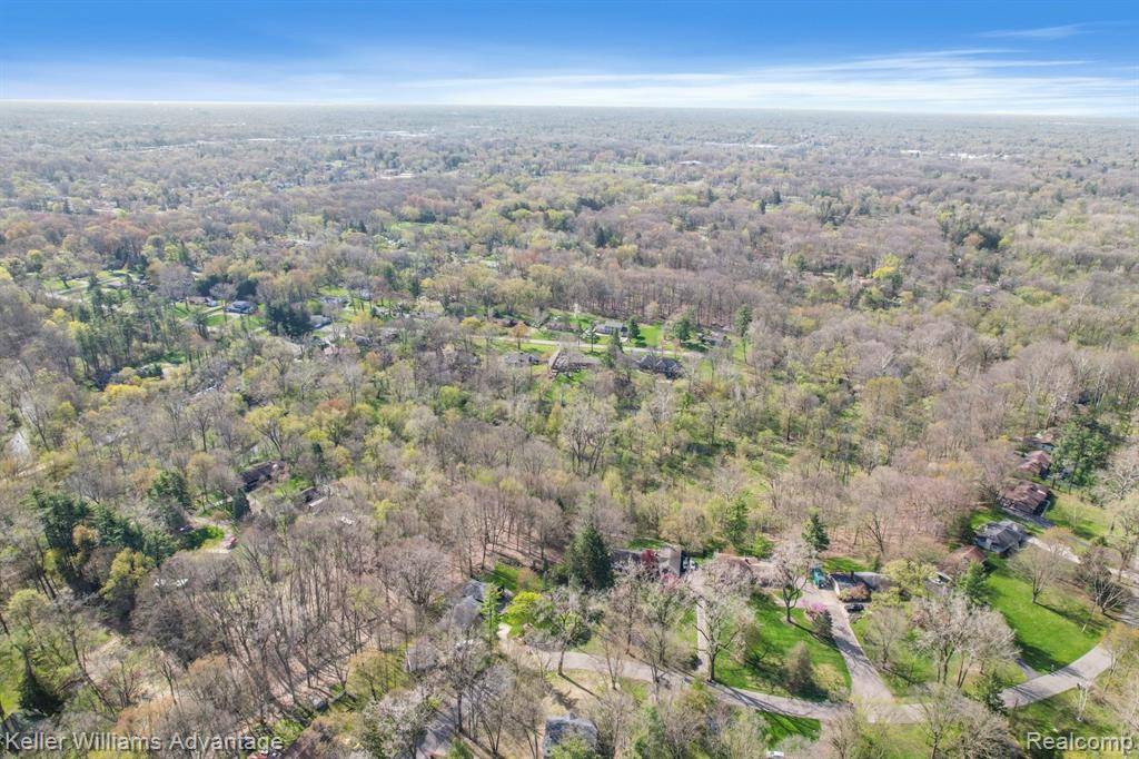 Southfield, MI 48033,000 Rougecrest Rd