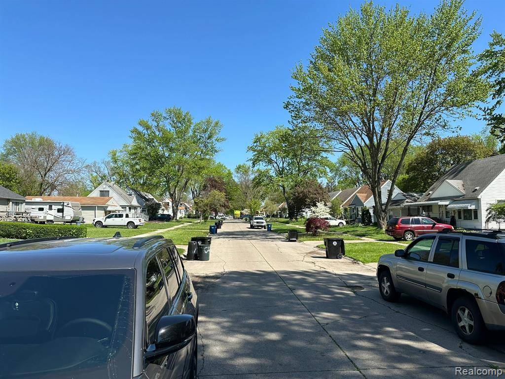Redford Twp, MI 48240,18463 POINCIANA